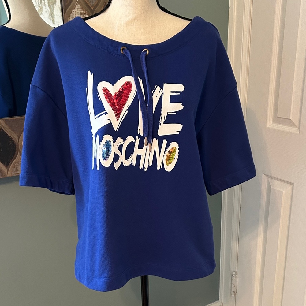 Love Moschino women’s Royal Blue Heart Sweatshirt